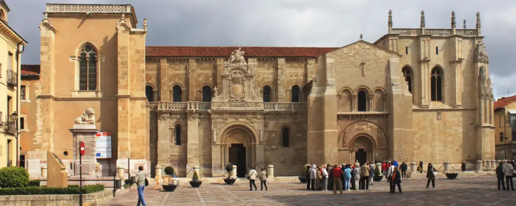 La Iglesia y Convento de San Agustín