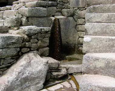 agua en machu picchu
