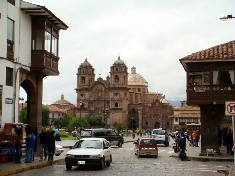 calle plateros cusco