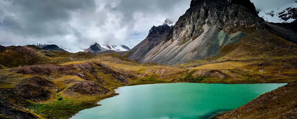 Laguna Pukacocha ausangate