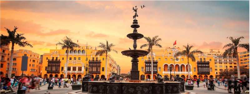 plaza de armas de lima