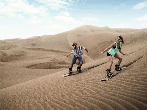 sandboarding en huacachina