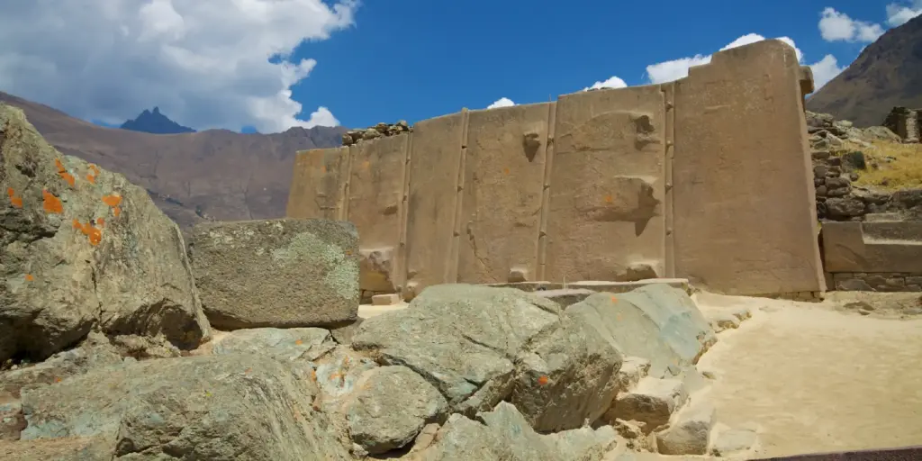 templo del sol ollantaytambo