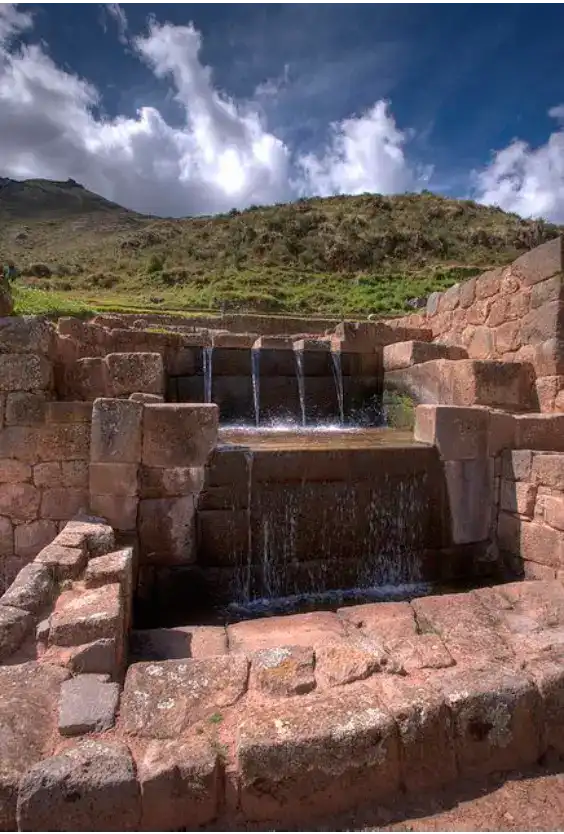 Tipón - Templo del Agua