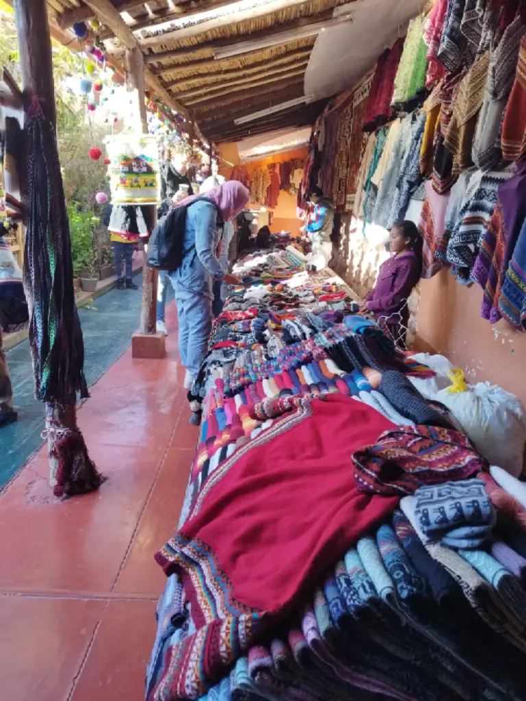 telares en chinchero